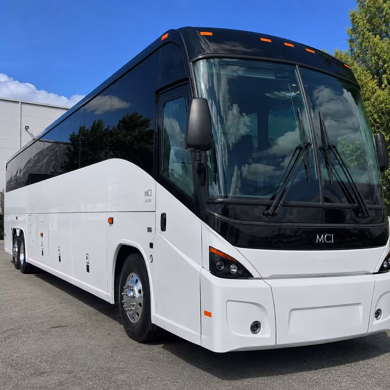 getting your group to sfo oak or smf has never been this simple from vallejo